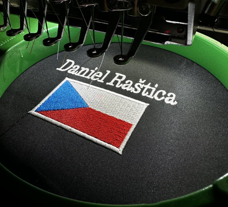 Strojové vyšívaní_logo