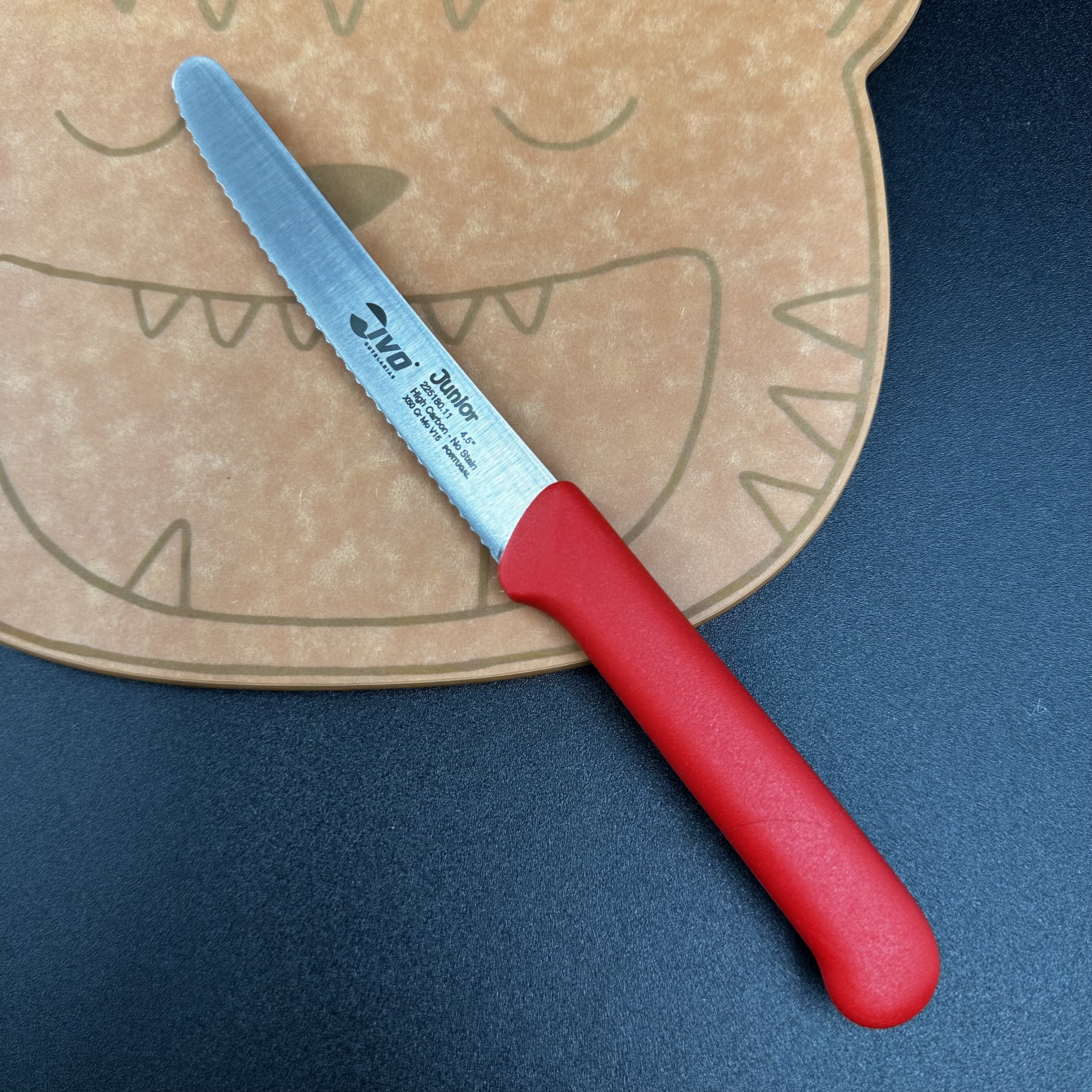 Levně IVO Dětský zoubkovaný nůž IVO Junior 11 cm