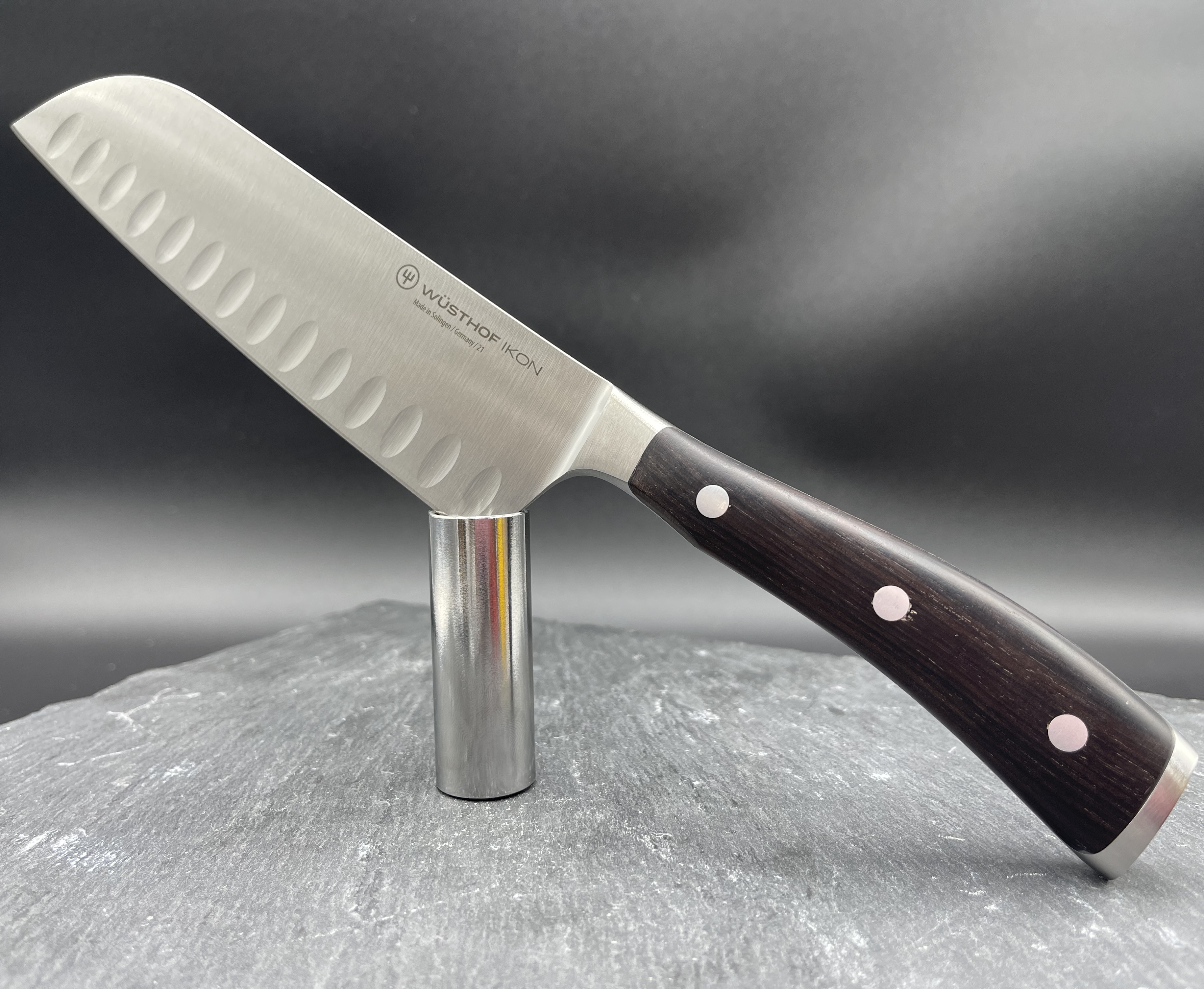 Levně Japonský kuchářský nůž Santoku Wüsthof IKON 17 cm 4976